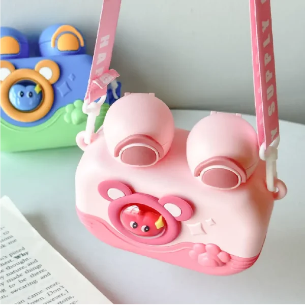 Plastic kids water bottle bear camera design