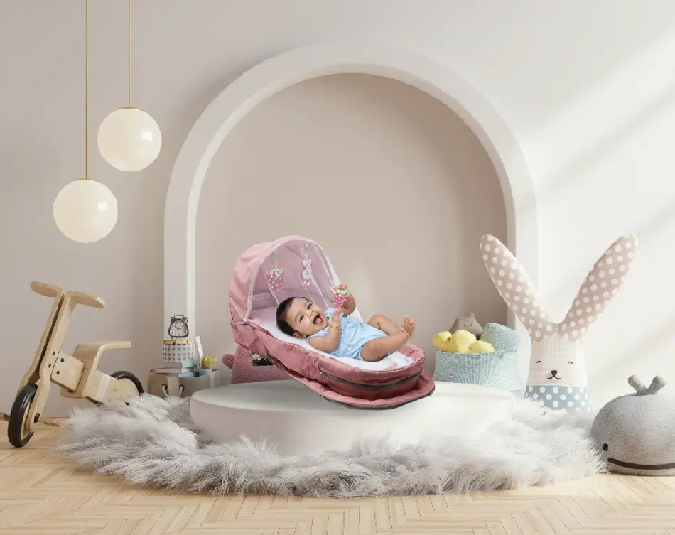 Lightweight baby travel bed for newborns
